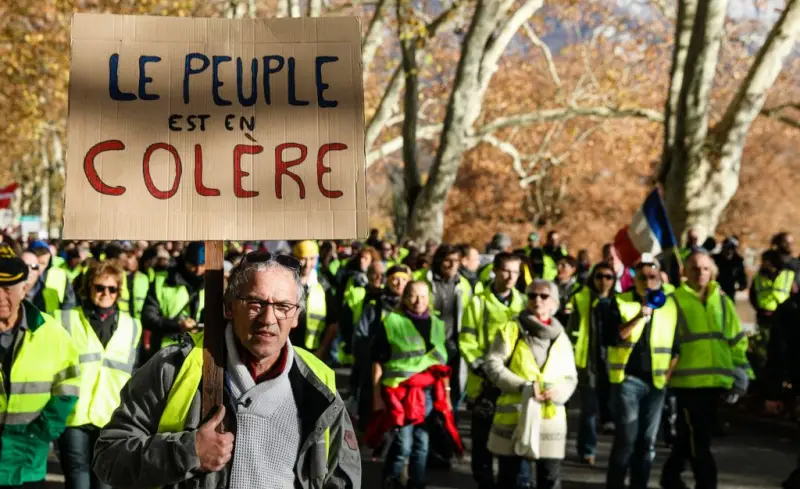 Les Gilets jaunes manifestent à Annecy